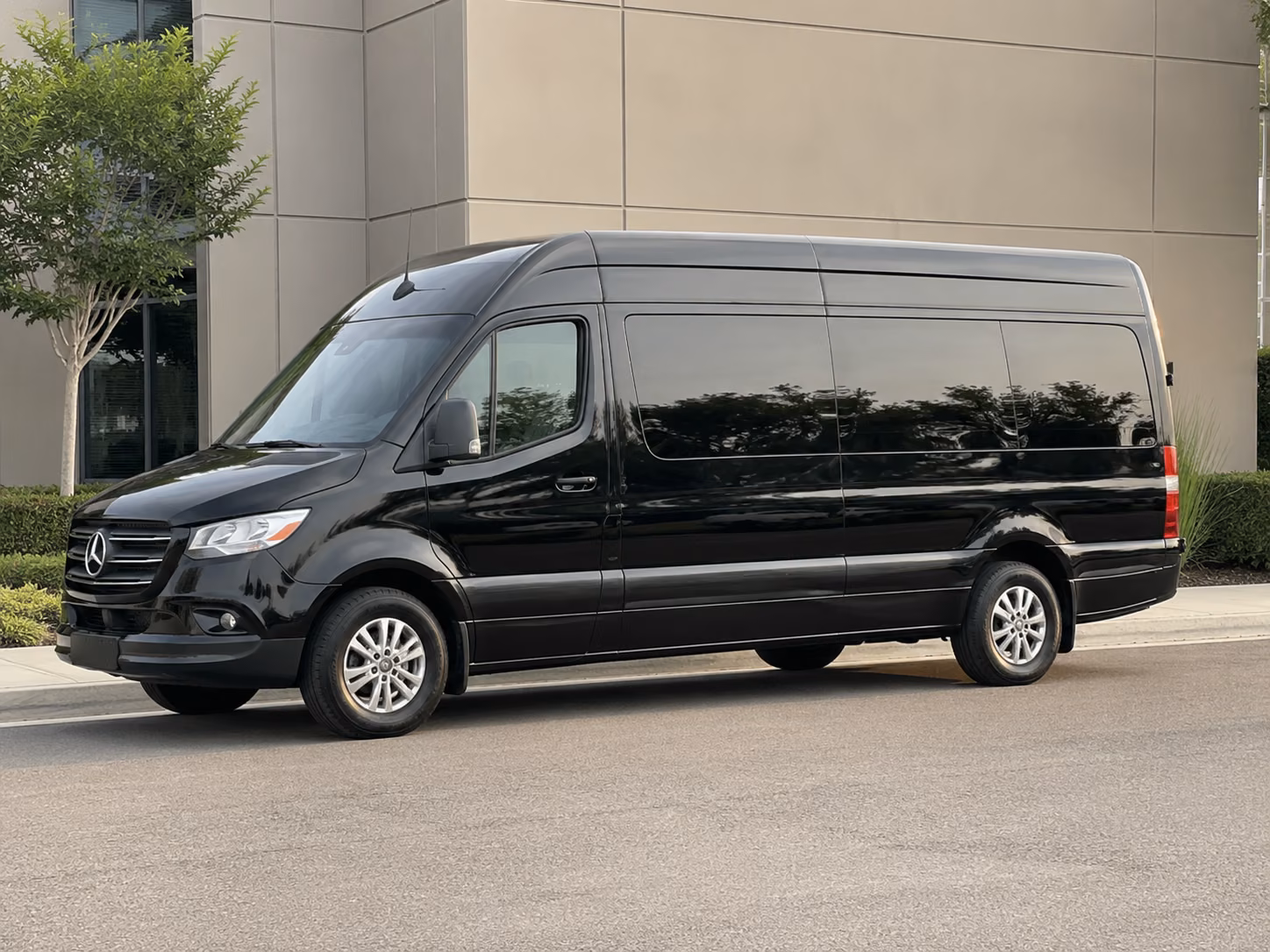 find the perfect transportation for your next airport transfer 1