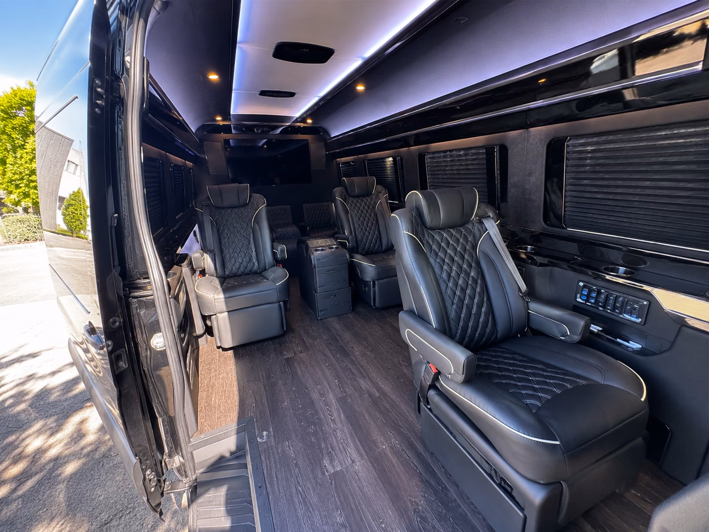 find the perfect transportation for your next wedding 2