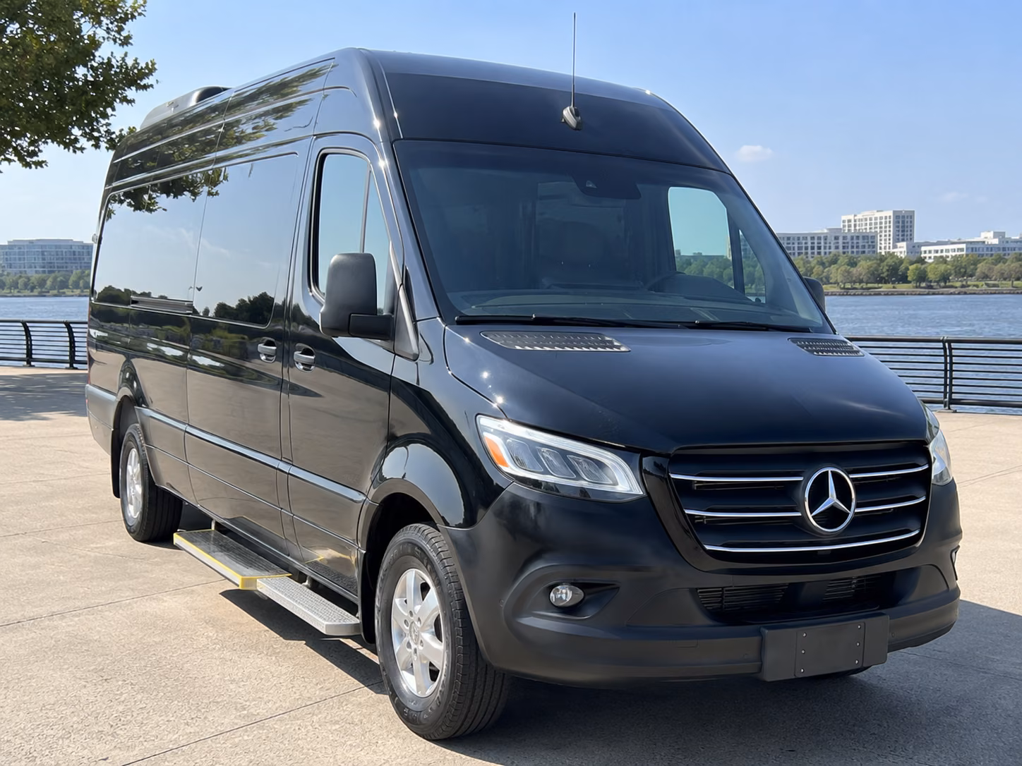 hillsboro 8 passenger sprinter van