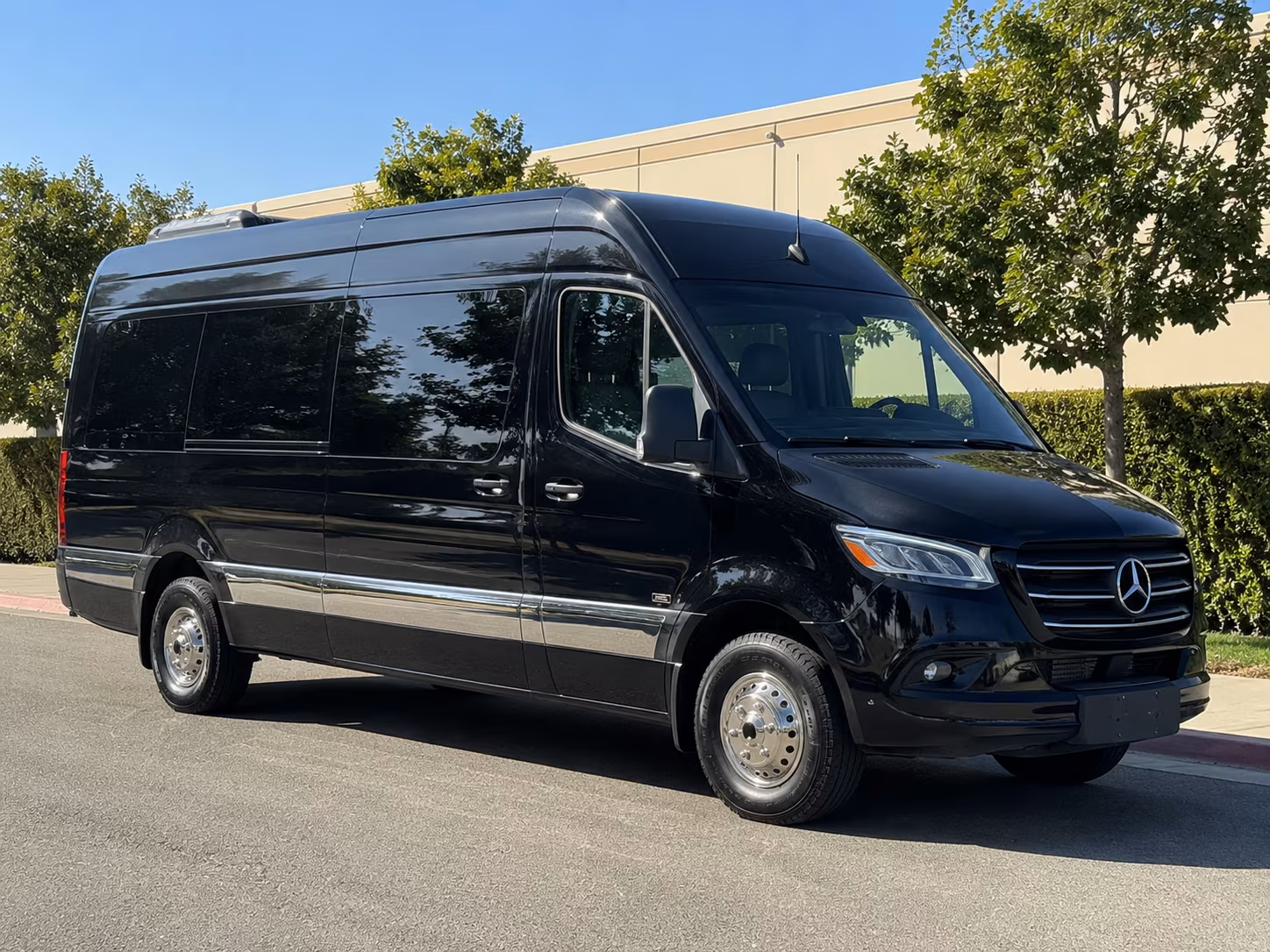 Hillsboro Wine Tour Transportation